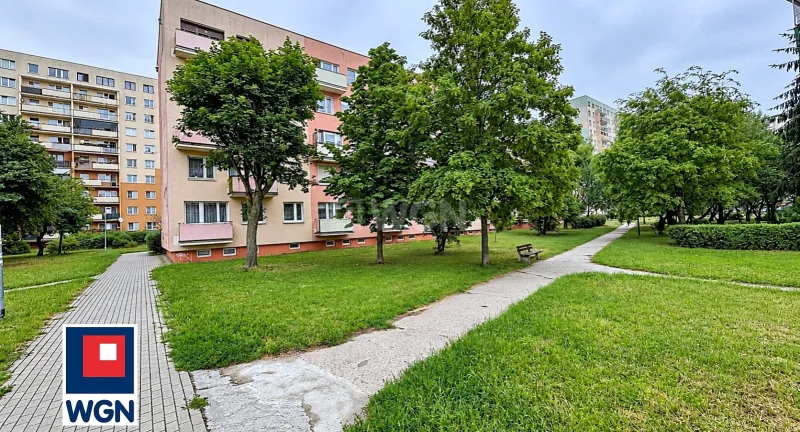 Mieszkanie na  sprzedaż Inowrocław - OKAZJA- Przestronne 3 Pokojowe mieszkanie 61m2 z balkonem, które zostało właśnie odświeżone- Al. Niepodległośic 26